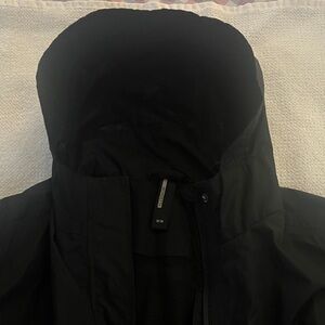 Mondetta Hooded   Rain Jacket .Size Medium in Black with front zipper